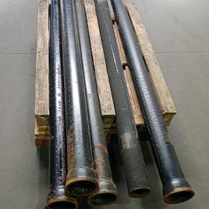 Трубы чугунные канализационные Ду 100 мм, длина 2 м